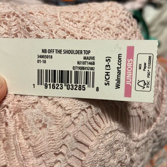 No Boundaries Lace Cold Shoulder Shirt NWT - Picture 6 of 7